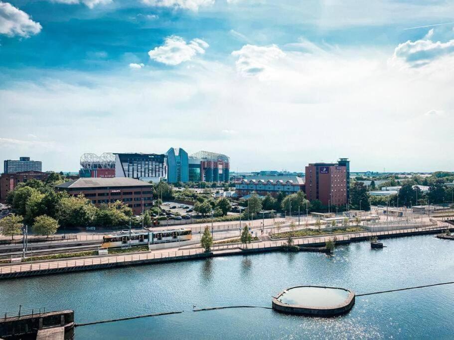 Central Manchester-1Br Apartment Free Parking-Cinema Room 外观 照片