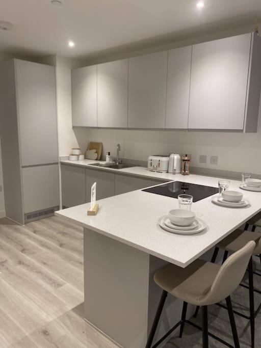 Central Manchester-1Br Apartment Free Parking-Cinema Room 外观 照片