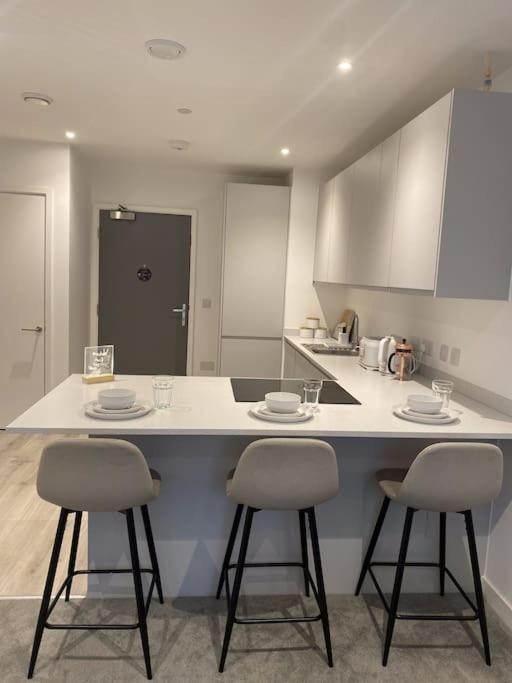 Central Manchester-1Br Apartment Free Parking-Cinema Room 外观 照片