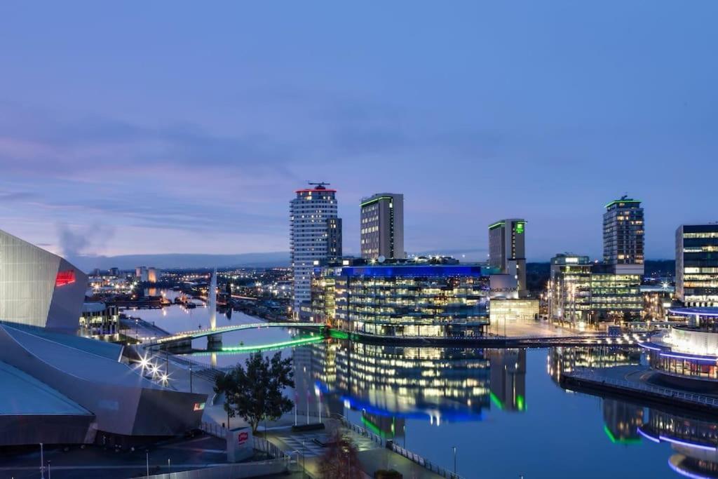 Central Manchester-1Br Apartment Free Parking-Cinema Room 外观 照片